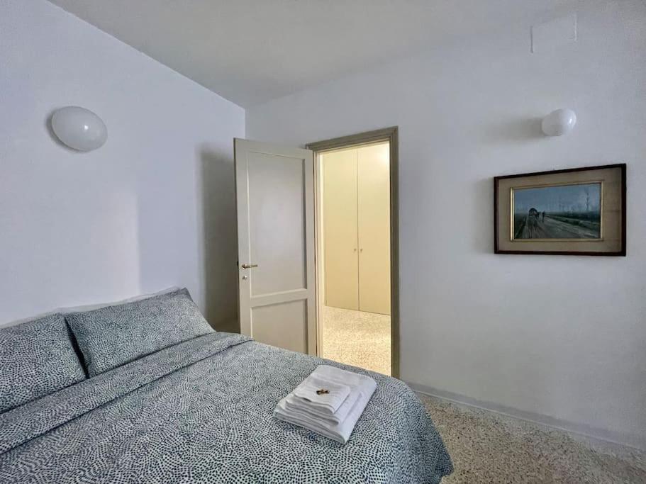 Modern Apartment Navigli Milano Exterior foto